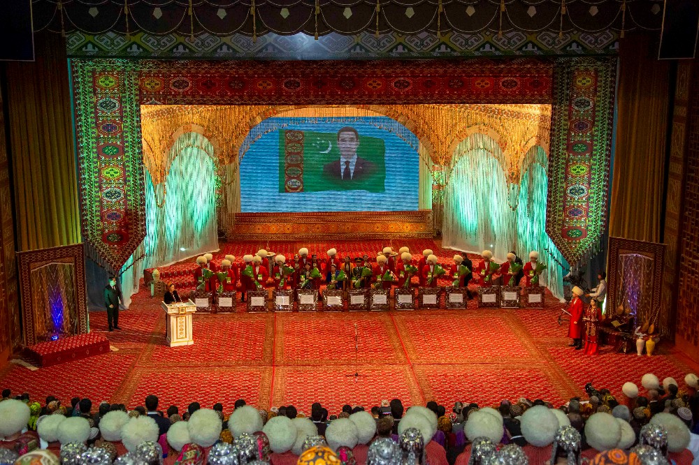 «ÇALSANA, BAGŞY!»  DÖREDIJILIK BÄSLEŞIGINIŇ JEMLEÝJI TAPGYRY GEÇIRILDI